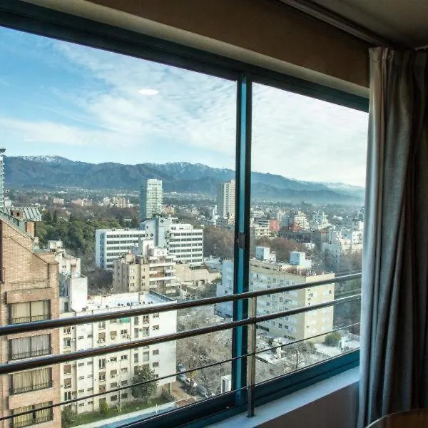 Ferienwohnung Lujoso Departamento En La Mejor Ubicacion De La Ciudad De Mendoza, Con Vista A La Montana Y Piscina Apartment