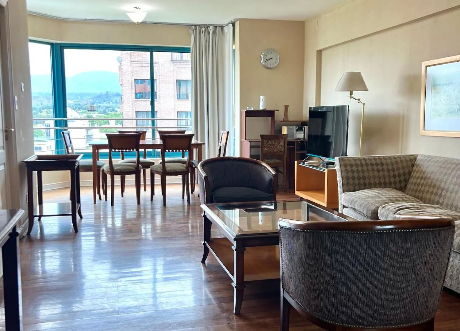 Apartment Ferienwohnung Lujoso Departamento En La Mejor Ubicacion De La Ciudad De Mendoza, Con Vista A La Montana Y Piscina